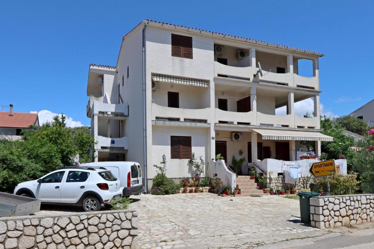 Apartments By The Sea Mandre, Pag - 3084 Kolan Exterior foto