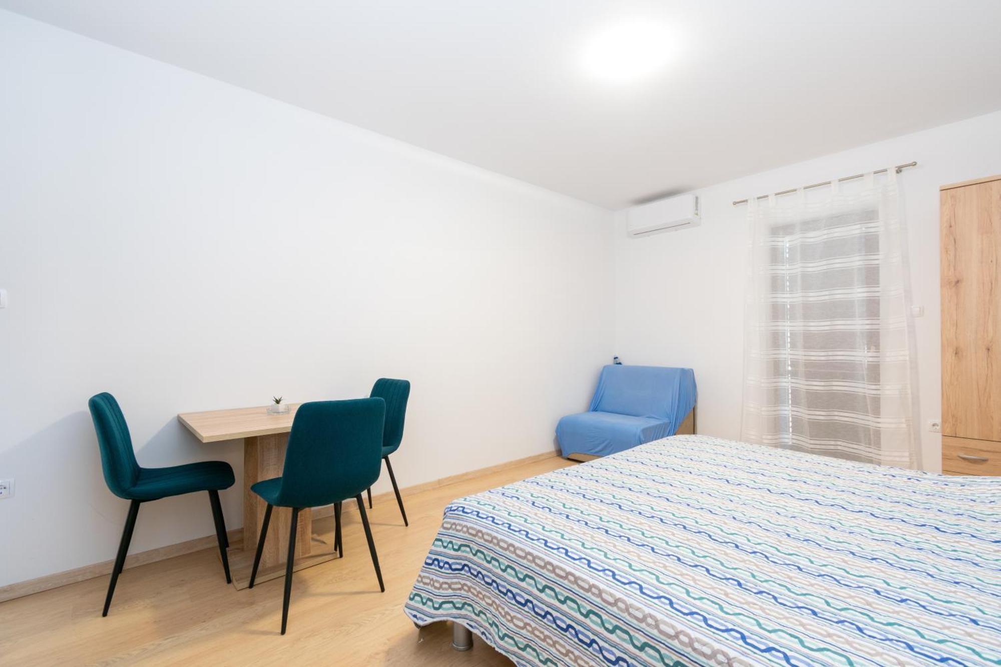 Apartments By The Sea Mandre, Pag - 3084 Kolan Habitación foto